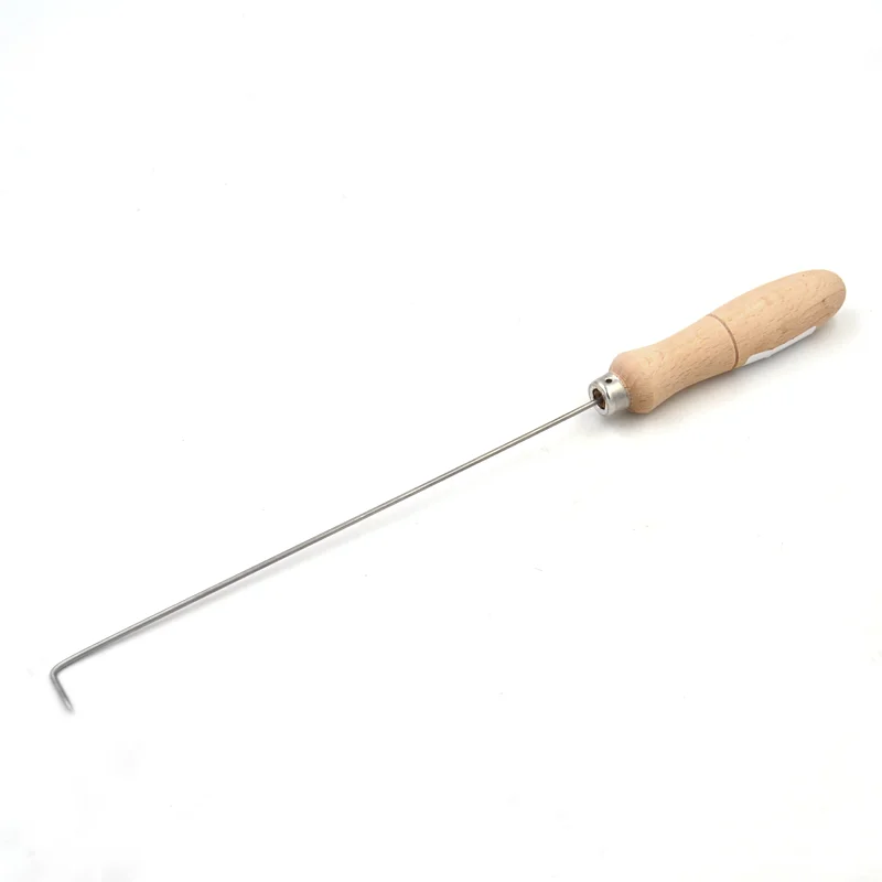 RÂTEAU POUR ÉMAILLAGE AVEC MANCHE EN BOIS