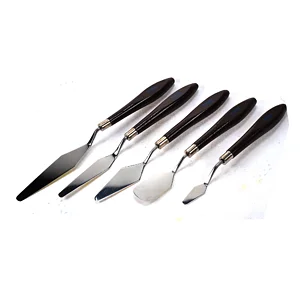 SET 5 SPATULAS W/WOODEN HANDLE