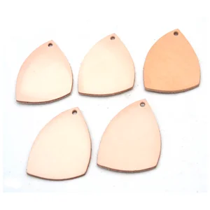 CUIR DÉCOUPÉ - PLAQUE D'IDENTIFICATION 60 X 40 MM - 5 PCS