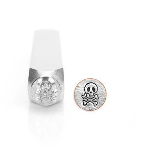 METAL STAMP - SKULL & BONES 6MM